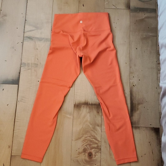 Lululemon Wunder Train 25" - Picture 3 of 5